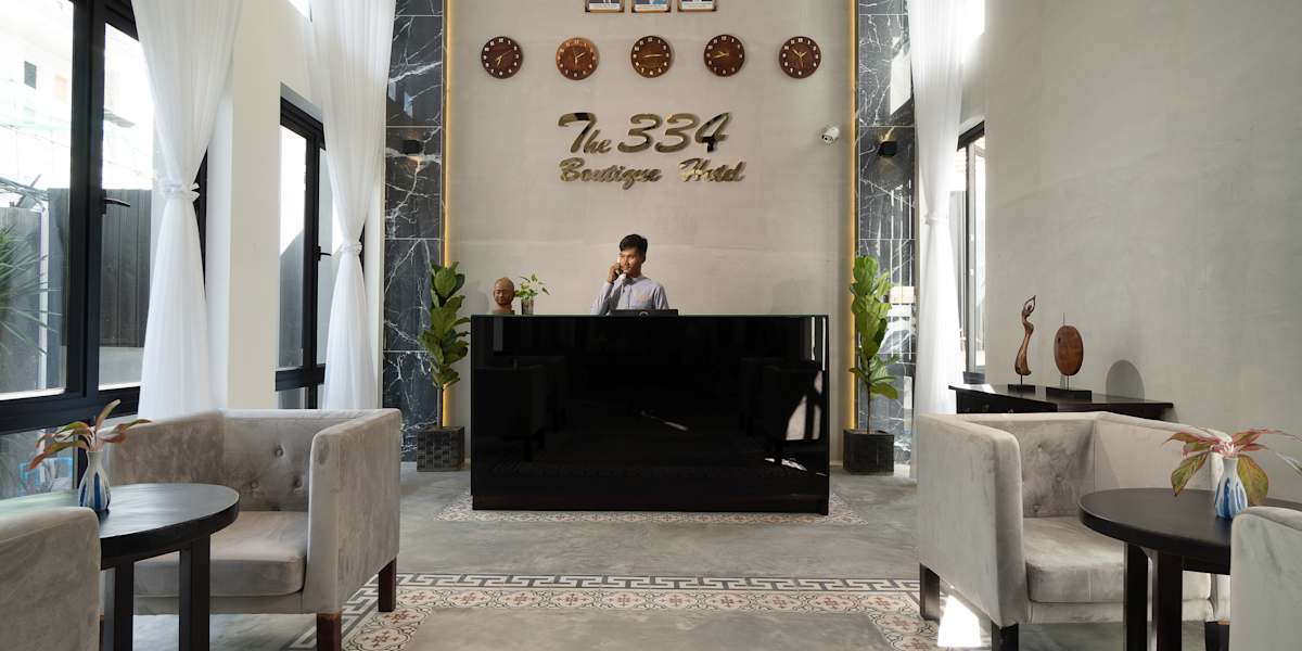 F L G Hotel