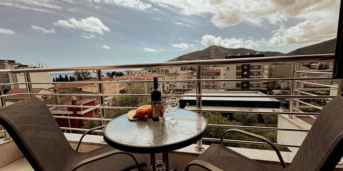 Moonstar Hostel Budva