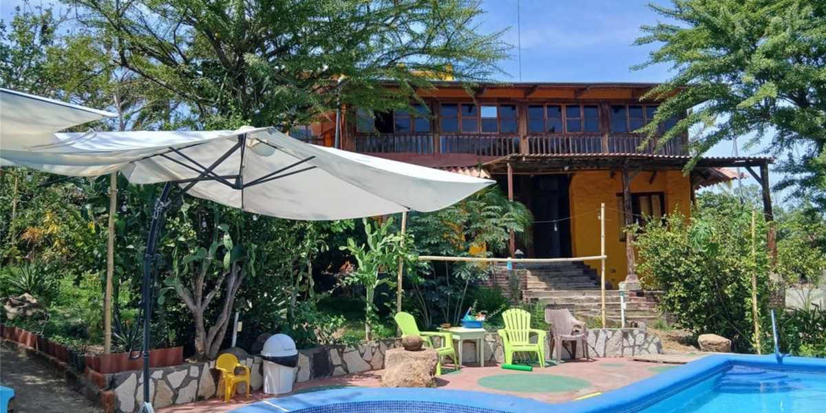 Yellow Submarine Hostal, photo 1 of 5
