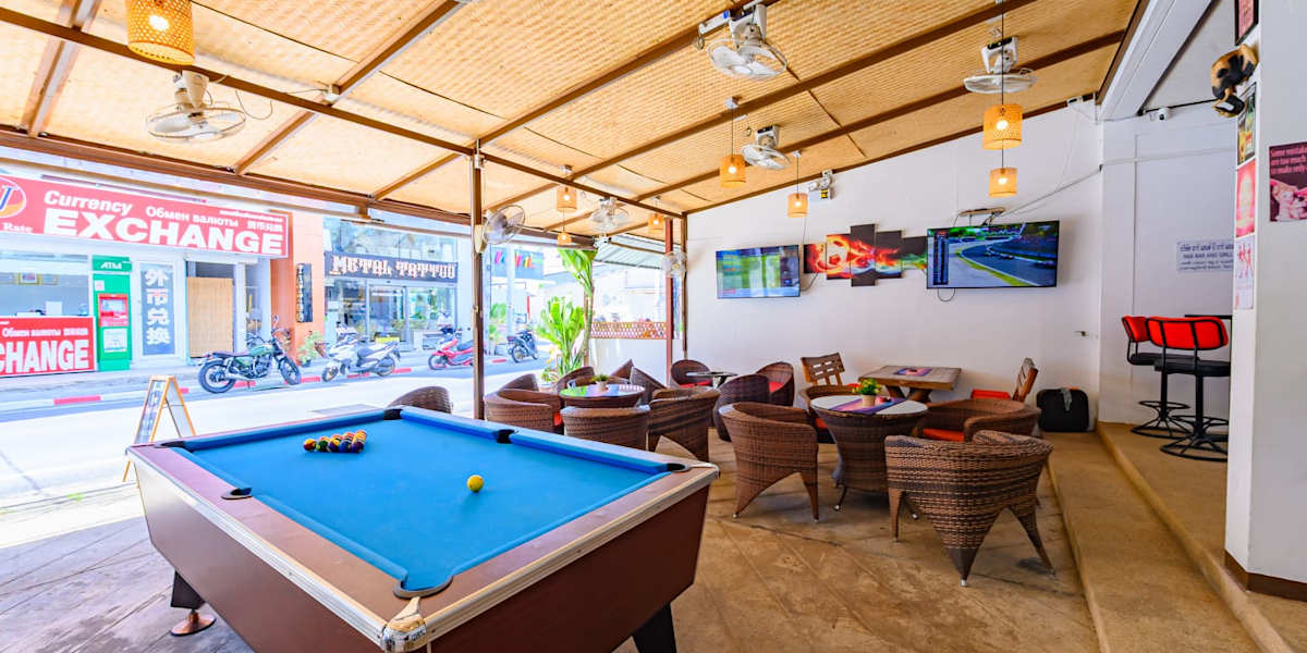 R&B hostel apartments and sports bar, photo 1 of 5