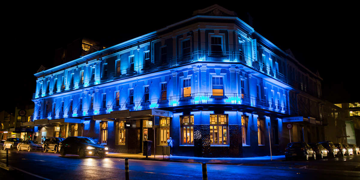 The Cambridge Hotel & Backpackers