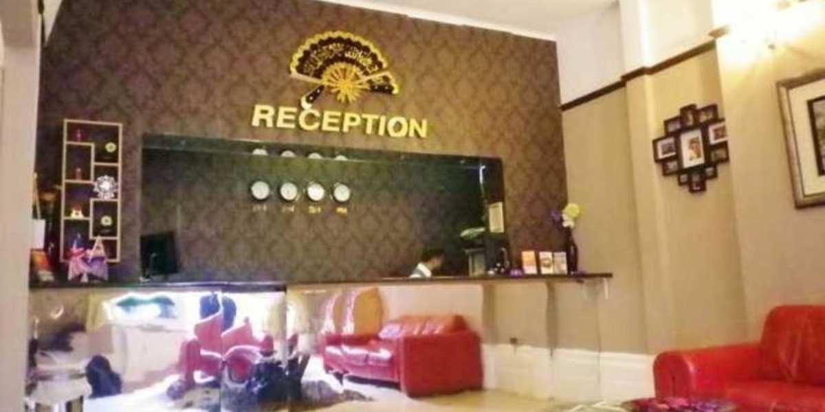 Hyde Park Court Hotel
