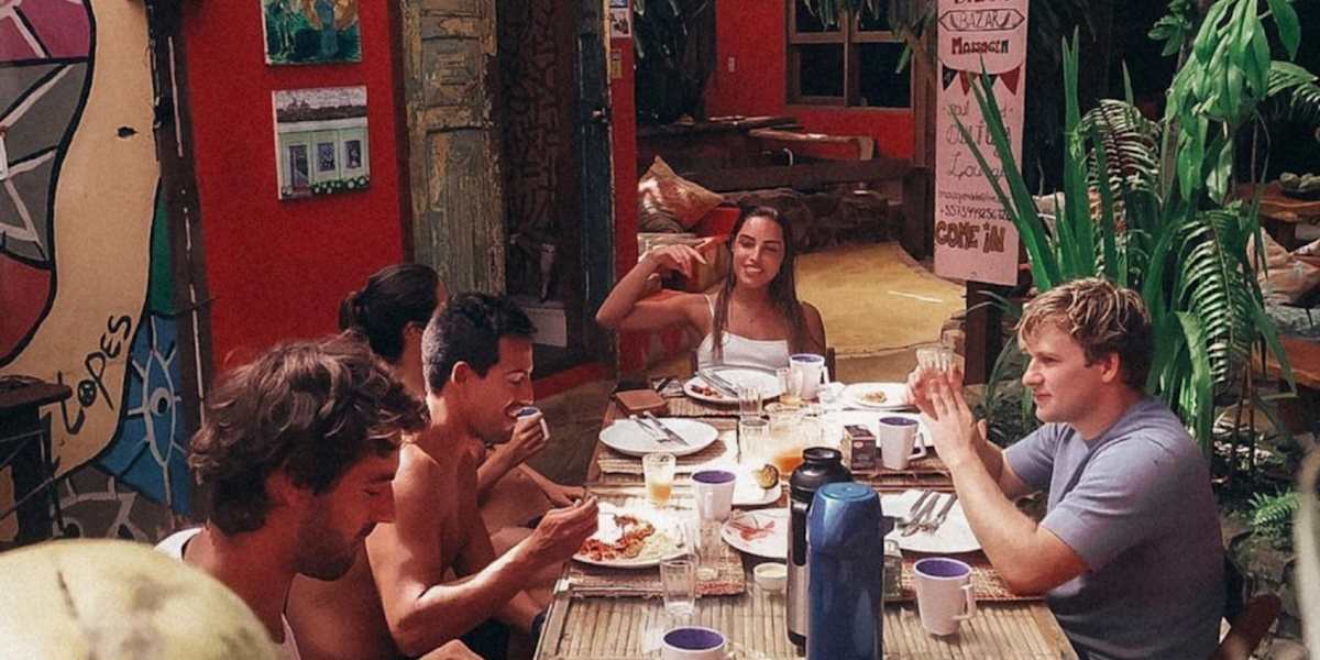 Mais que Nada Hostel & Patio-Bar