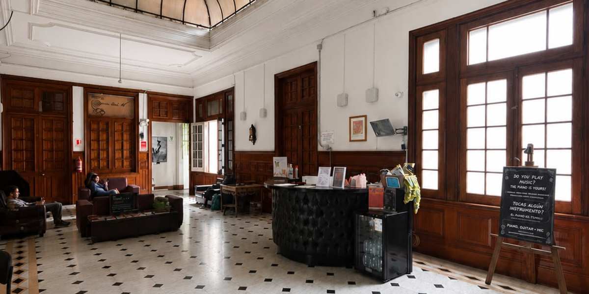 1900 Backpackers Hostel
