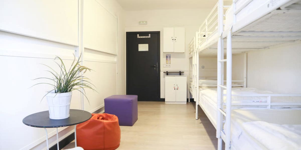 Hostel Meeting Point