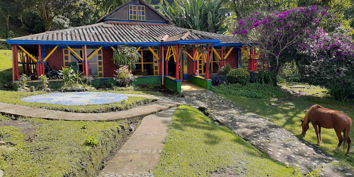 Yambolombia Hostel