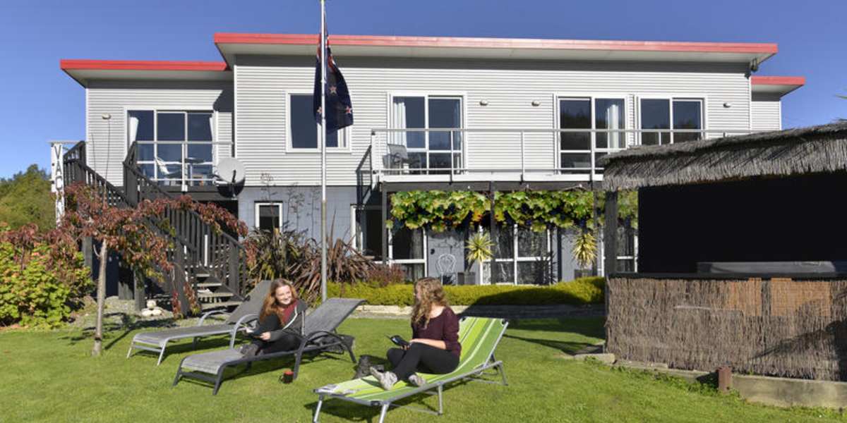 Tombstone Motel, Lodge & Backpackers