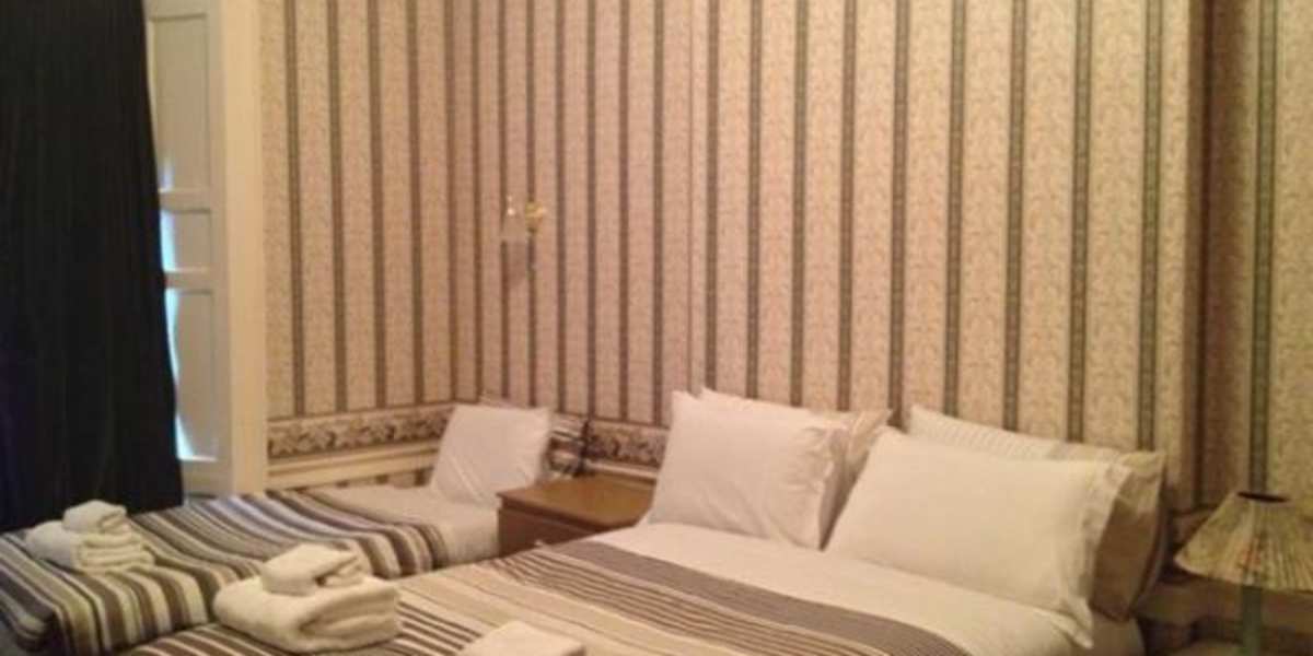 Adelphi Hotel