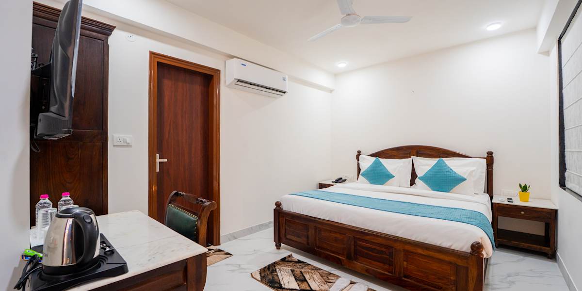 Hotel Sugandh Retreat