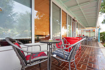 Photos of Roundabout Hostel