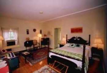 Photos of Colonial House Inn & Restaurant