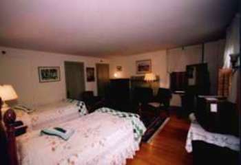 Photos of Colonial House Inn & Restaurant
