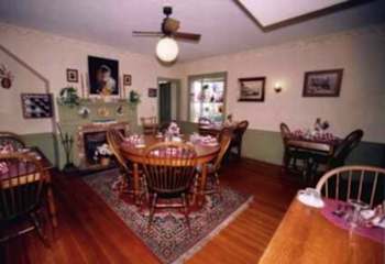 Photos of Colonial House Inn & Restaurant