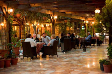 Photos of Melrose Hotel