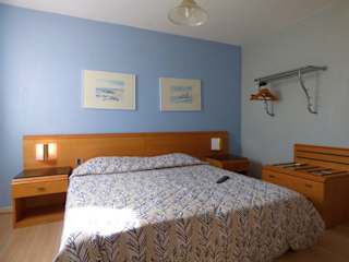 Photos of Court'Inn Suites