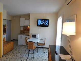 Photos of Court'Inn Suites