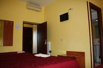 Photos of Eurorooms