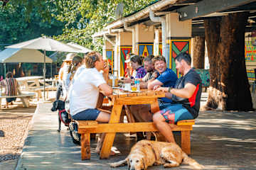 Fotos de Shoestrings Backpackers