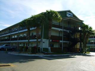 Photos of Sunstyle Suites