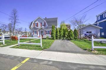 Photos of HI Charlottetown Backpackers Inn