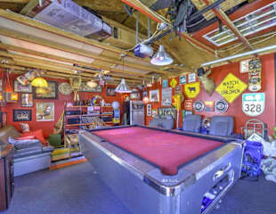 Photos of HI Charlottetown Backpackers Inn