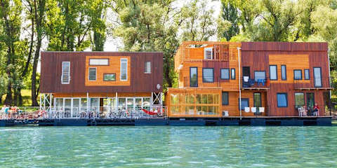 Photos of ArkaBarka Floating Hostel