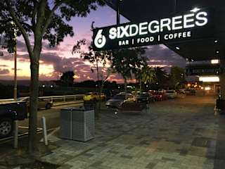 Photos of Six Degrees