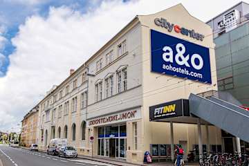 Photos of a&o Salzburg Hauptbahnhof