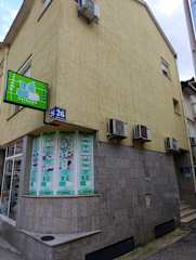 Kuvia paikasta: