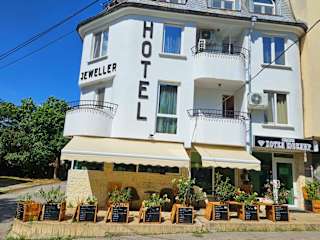 Photos of Jeweller Family Hotel
