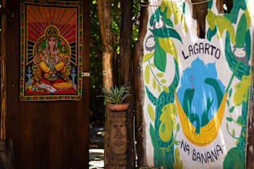 Photos of Lagarto na Banana
