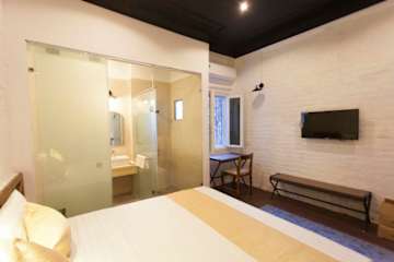 Photos of Luxury Backpackers