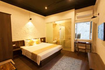 Photos of Luxury Backpackers