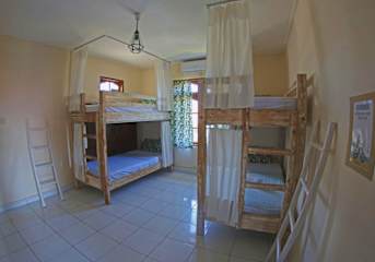 Photos of Surfers House