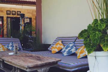 Photos of Surfers House