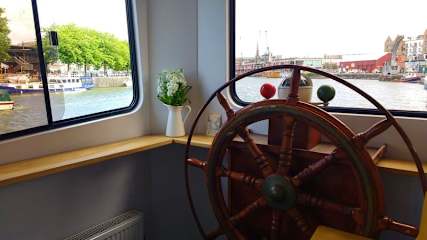 Photos of Kyle Blue - Bristol Harbour Luxury Hostel Boat