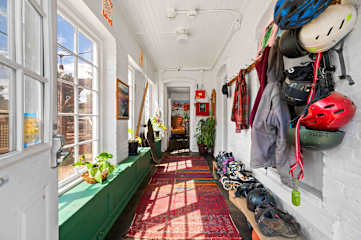 Photos of Bunk+Brew Historic Lucas House