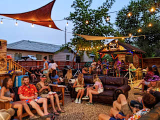Photos of Bunk+Brew Historic Lucas House