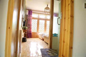 Photos of Yangjiajie Inn