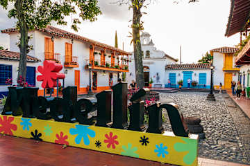 Photos of Socialtel Provenza Medellin