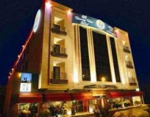 Photos of The Country Club Hotel