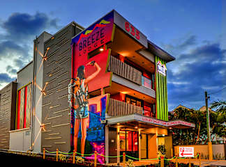 Photos of Breeze Lodge