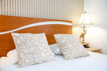 Photos of Lisbon Poets Inn