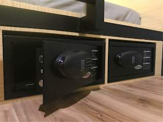 Photos of InnBox Capsule Hotel