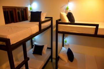 Photos of Funky Leopard Safari Lodge Bordering Yala National