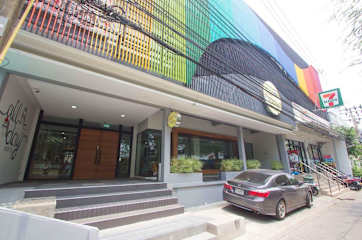 Photos of All day hostel @ BTS Bang Chak
