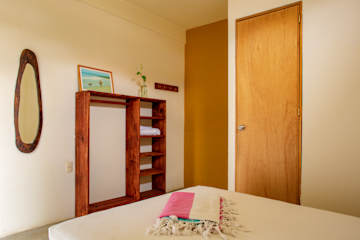 Photos of La Escondida H