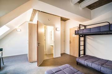 Photos of Charleroi Youth Hostel