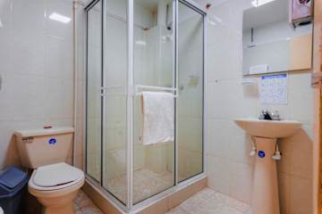 Photos of Hostal R10