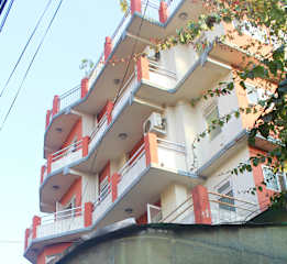 Photos of 32 Peace Home